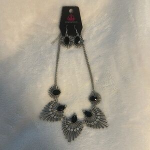 Paparazzi Silver and Black Statement Necklace Set